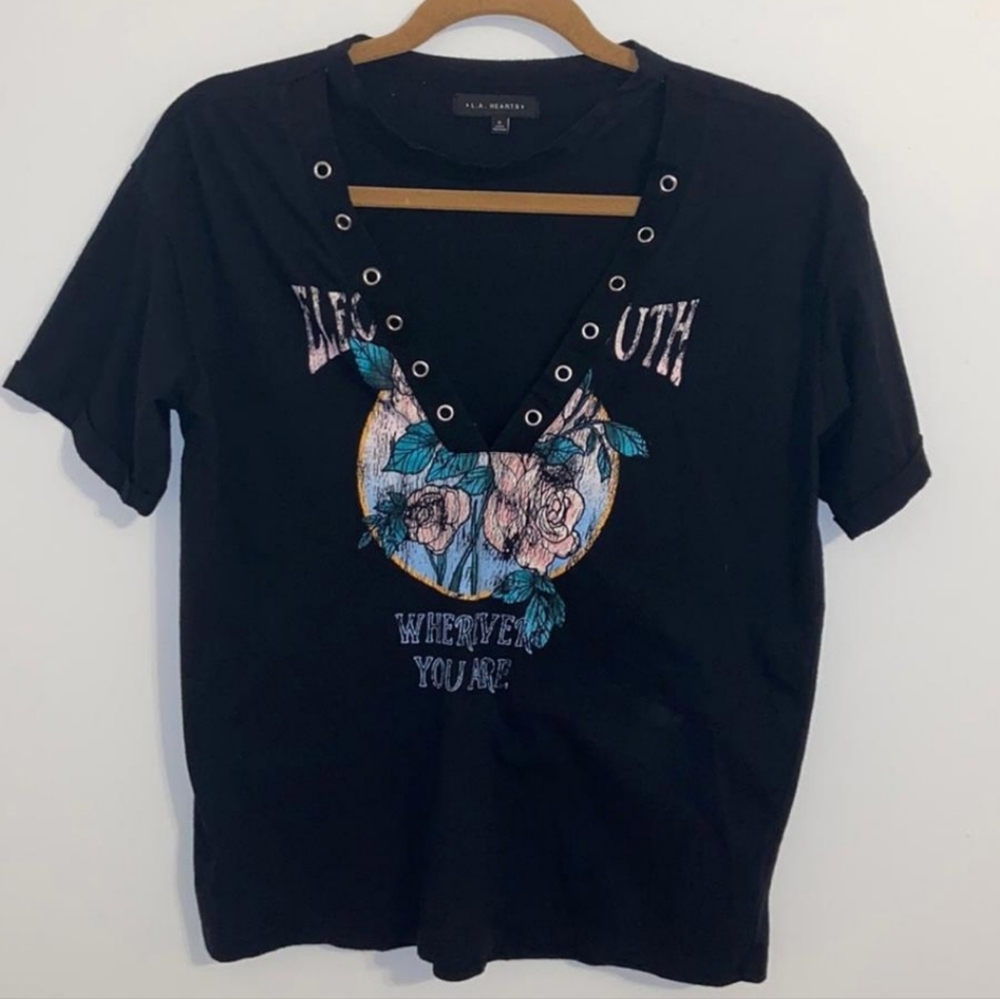 🟣L.A. HEARTS TIE UP BAND TEE